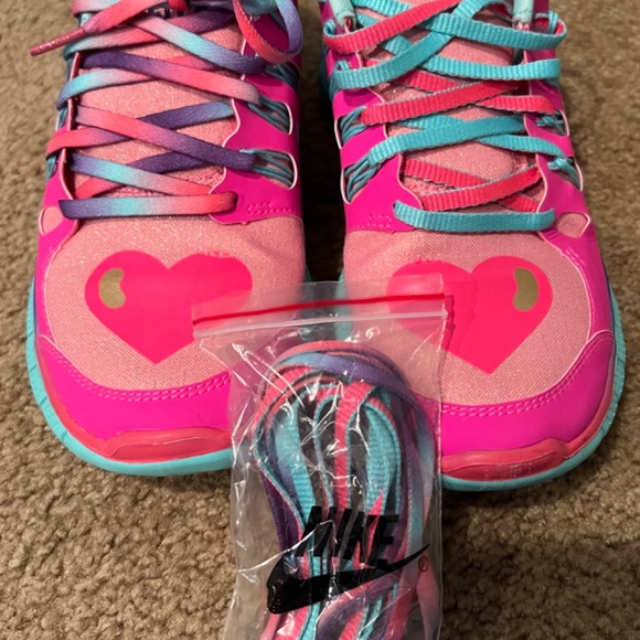Nike Free 5.0 Doernbecher By Bella women’s 7.5 2013 - Picture 11 of 14